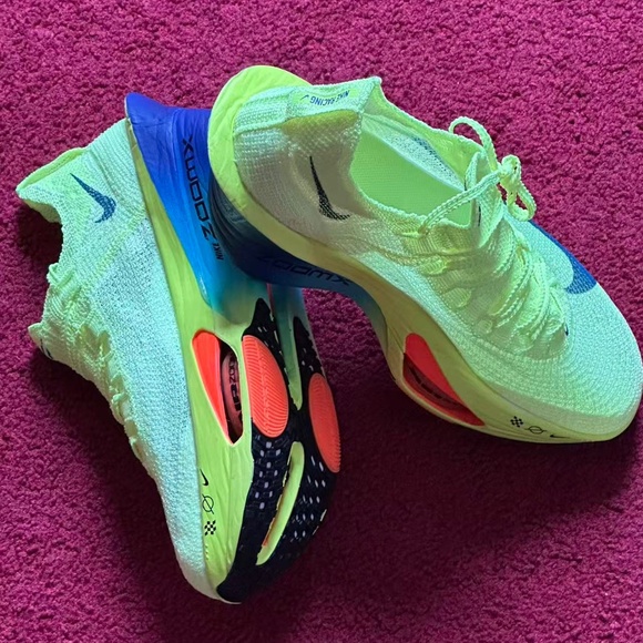 Nike Air Zoom Alphafly Next% 3 'Fast Pack' Neon Running Shoes Womens Size 7 - Picture 3 of 5